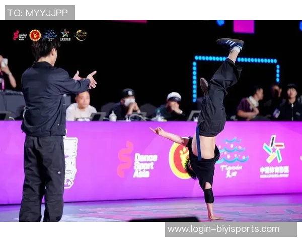 重庆街舞队与上海街舞队赛后状态分析与复盘探讨 重庆街舞队与上海街舞队赛后状态分析与复盘探讨